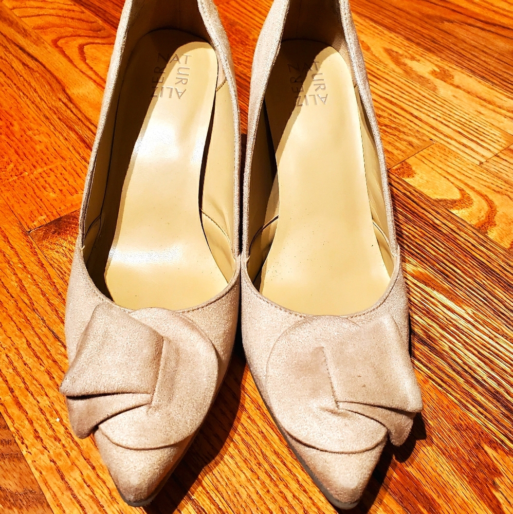 Ladies Shoes - Picture 1 of 11